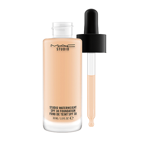 Mac Waterwelight Foundation NW22